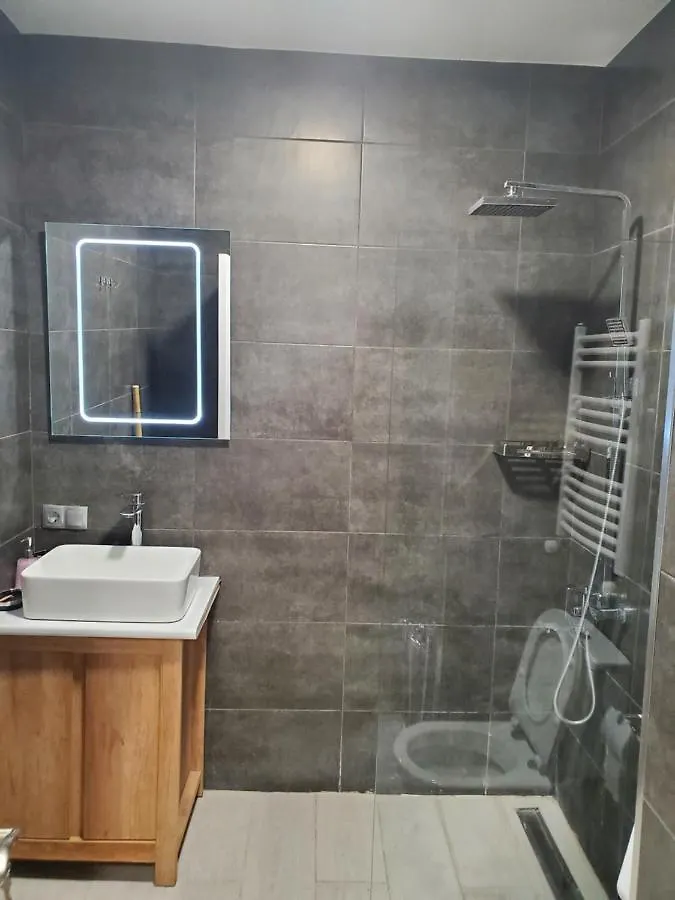 公寓 Cozy 1-Bedroom Unit In Tbilisi, With Amazing View