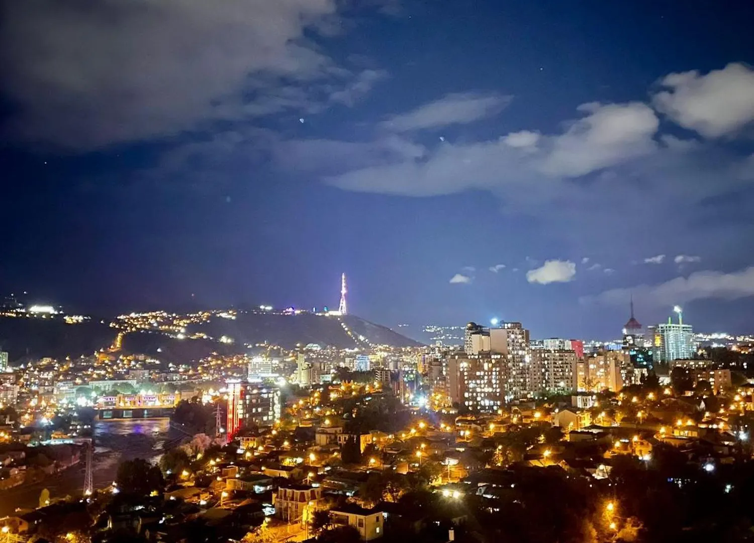 Cozy 1-Bedroom Unit In Tbilisi, With Amazing View